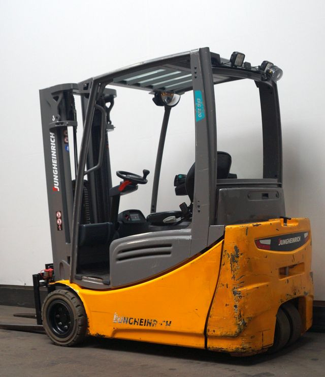 Jungheinrich EFG220 - Carrello elevatore elettrico: foto 2 Jungheinrich EFG220 - Carrello elevatore elettrico: foto 2