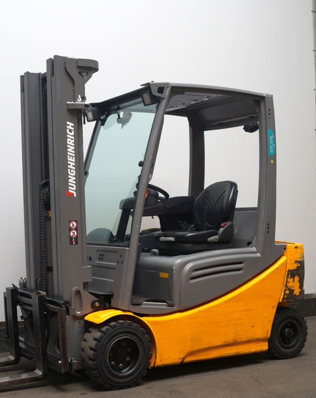 Jungheinrich EFG320 - Carrello elevatore elettrico: foto 1 Jungheinrich EFG320 - Carrello elevatore elettrico: foto 1