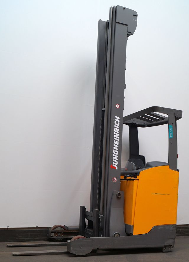 Jungheinrich ETV216 - Carrello retrattile: foto 2 Jungheinrich ETV216 - Carrello retrattile: foto 2