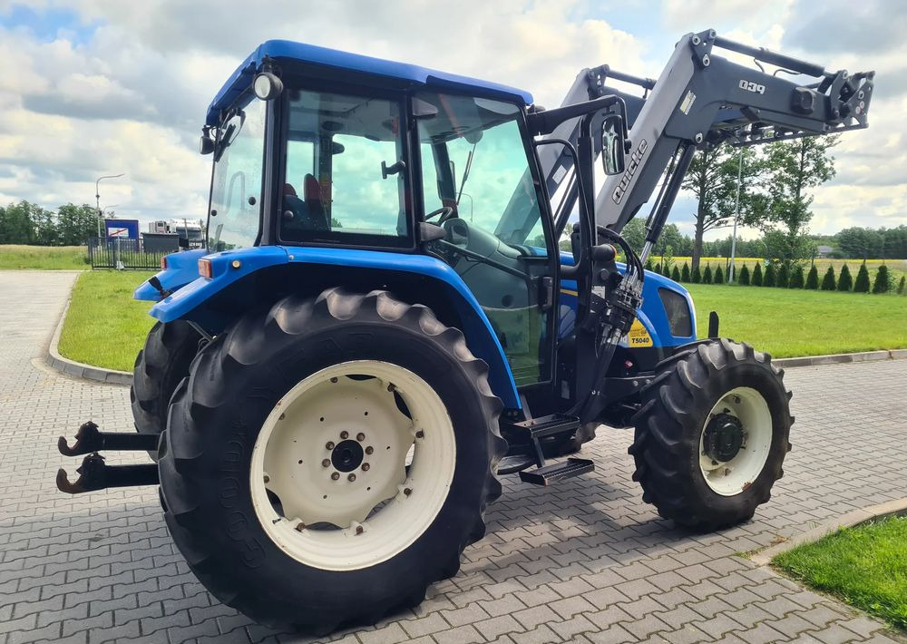 New Holland T5040 - Trattore: foto 4 New Holland T5040 - Trattore: foto 4