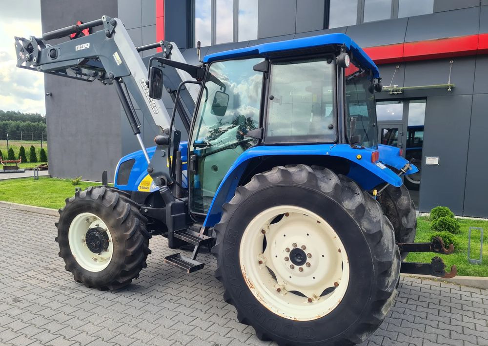 New Holland T5040 - Trattore: foto 3 New Holland T5040 - Trattore: foto 3
