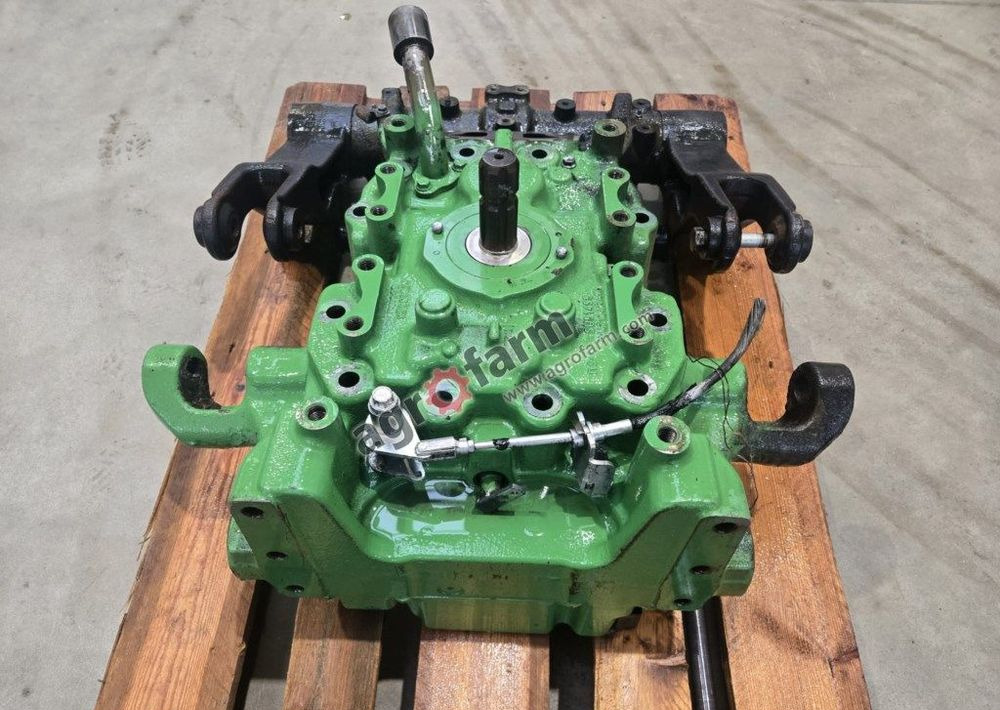 Obudowa WOM, podnośnik, John Deere 5125R, 5130R - Idraulica: foto 2 Obudowa WOM, podnośnik, John Deere 5125R, 5130R - Idraulica: foto 2