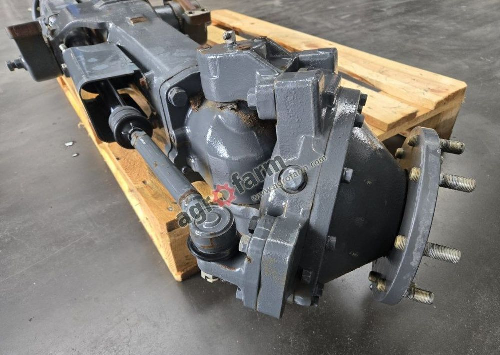 Przedni most Kubota M9540 - Trasmissione: foto 4 Przedni most Kubota M9540 - Trasmissione: foto 4