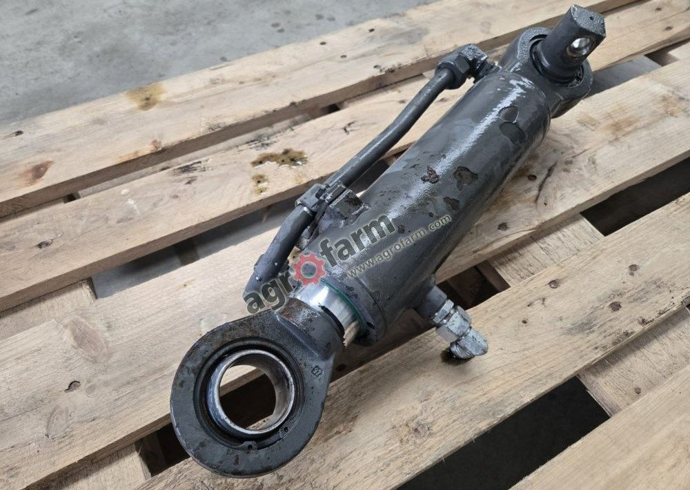 Siłownik hydrauliczny FWD, FENDT 936, 939, 930 - Idraulica: foto 3 Siłownik hydrauliczny FWD, FENDT 936, 939, 930 - Idraulica: foto 3