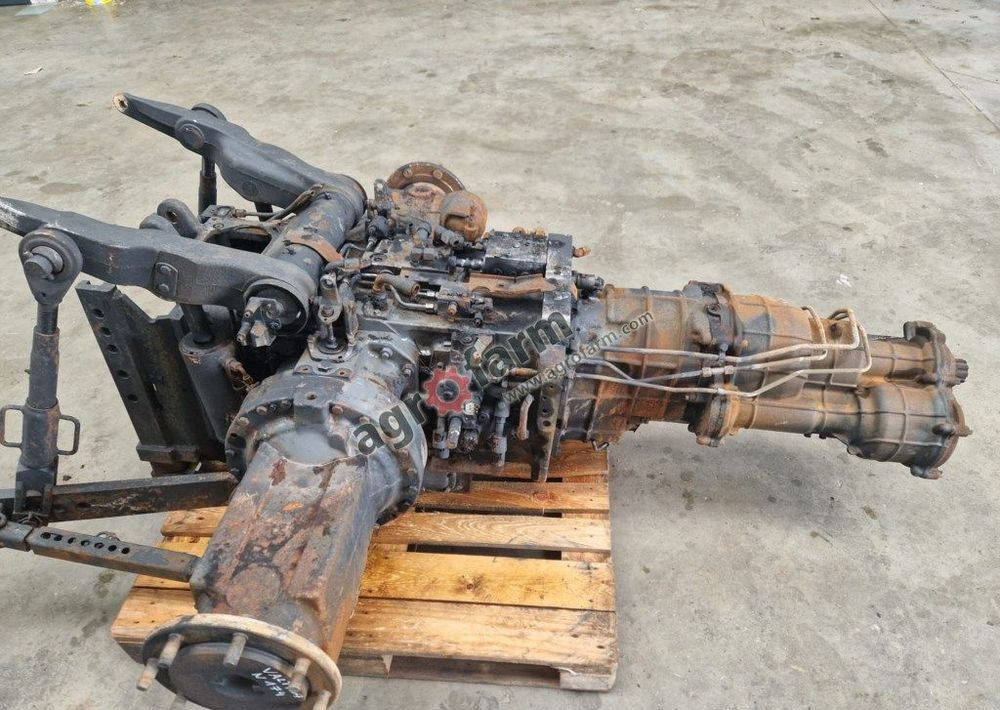 Skrzynia biegów, most tylny Valtra N174 H - Cambio: foto 1 Skrzynia biegów, most tylny Valtra N174 H - Cambio: foto 1