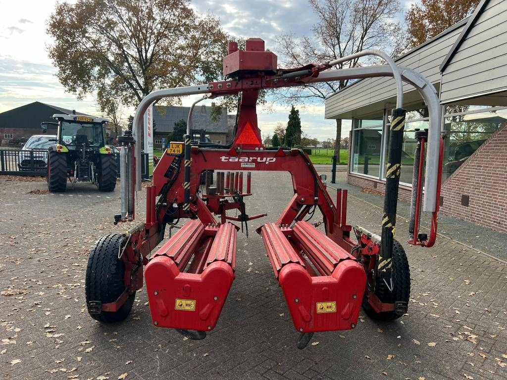 Kverneland Taarup 7664 - Fasciatore: foto 4 Kverneland Taarup 7664 - Fasciatore: foto 4