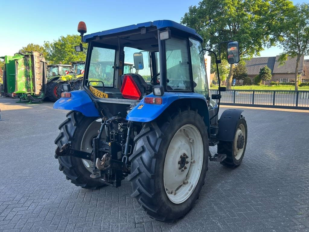 New Holland TL 90 - Trattore: foto 5 New Holland TL 90 - Trattore: foto 5
