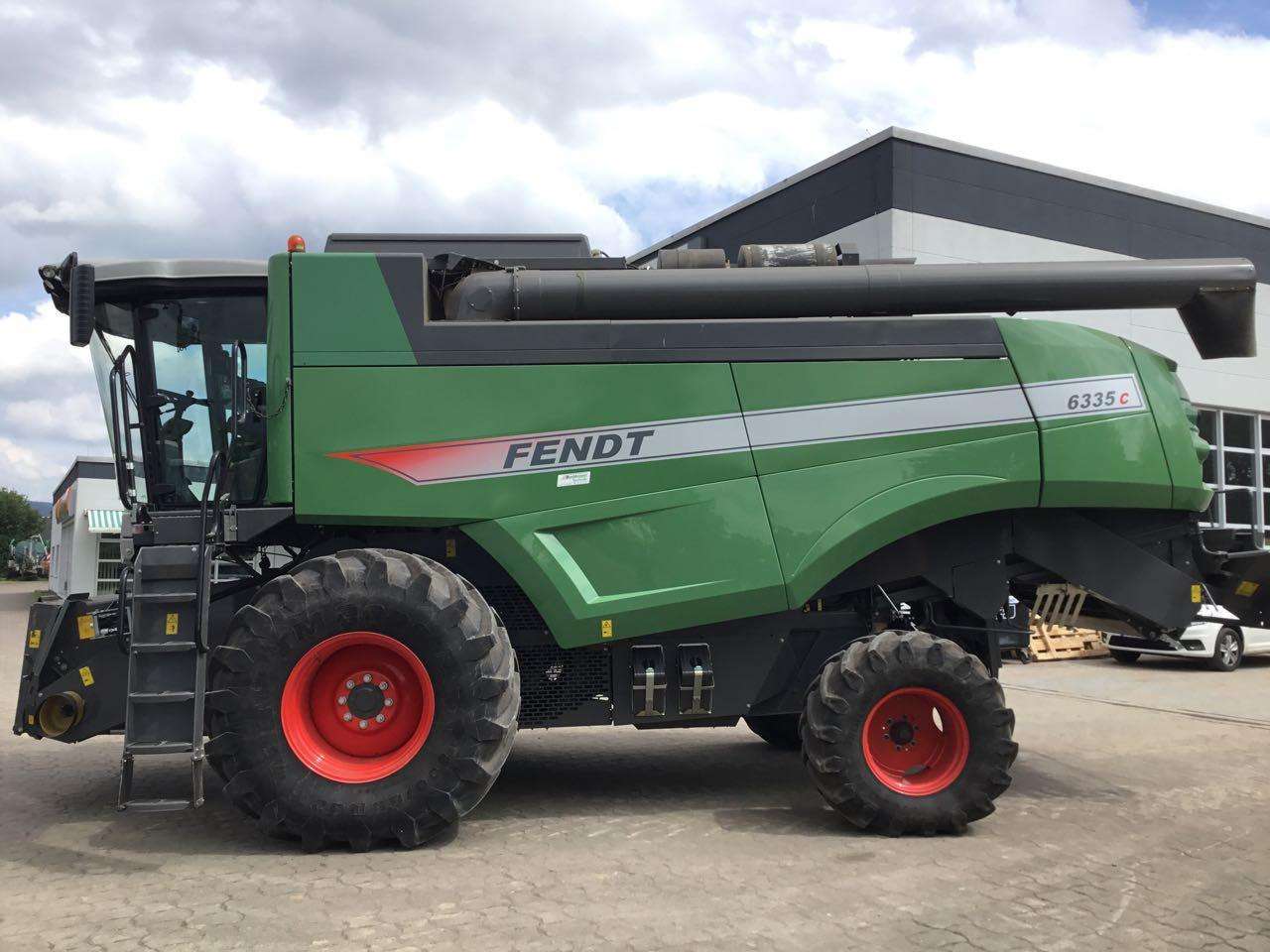Fendt 6335 C - Mietitrebbia: foto 1 Fendt 6335 C - Mietitrebbia: foto 1