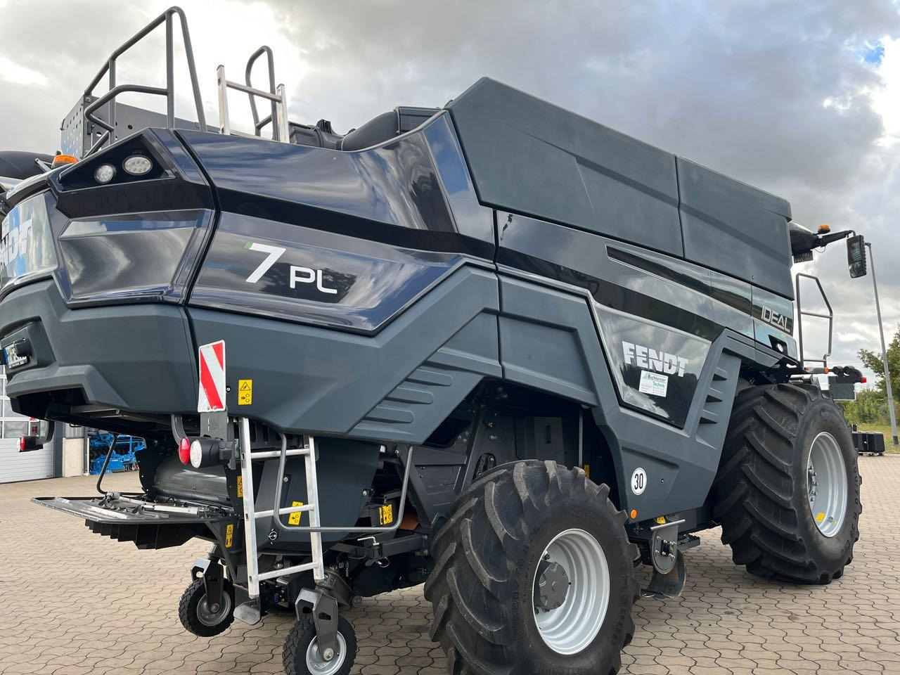 Fendt Ideal 7 ParaLevel Gen3 - Mietitrebbia: foto 2 Fendt Ideal 7 ParaLevel Gen3 - Mietitrebbia: foto 2