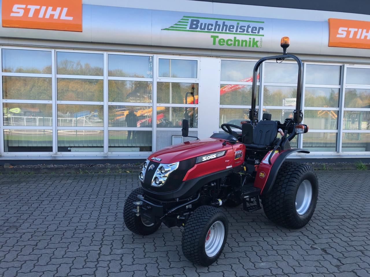 Solis 26 6+2 Tiger - Trattore: foto 2 Solis 26 6+2 Tiger - Trattore: foto 2