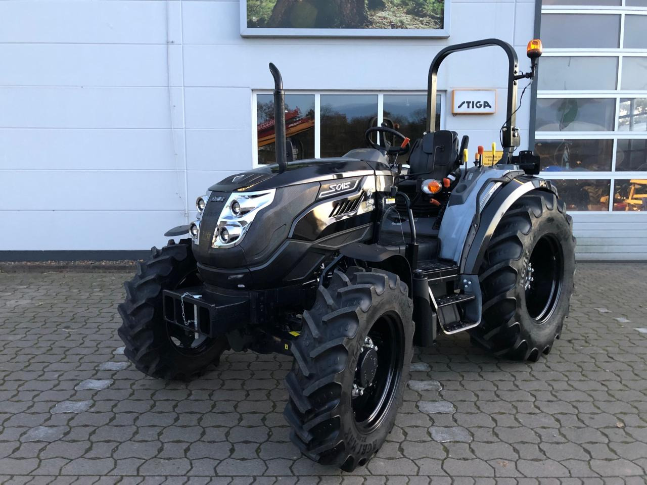 Solis 50 Stage V Panther - Trattore: foto 2 Solis 50 Stage V Panther - Trattore: foto 2