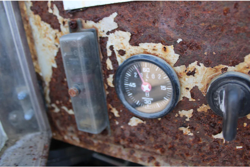 Camion per il trasporto di bitume MAN TGA 26.310 + LINDHOFF EN LINNE 6M3 + MANUAL + COMBI: foto 19 Camion per il trasporto di bitume MAN TGA 26.310 + LINDHOFF EN LINNE 6M3 + MANUAL + COMBI: foto 19