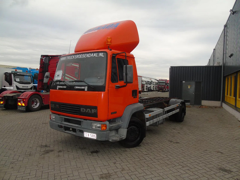 DAF LF 55.160 + EURO 2 + MANUAL + 12T - Autocarro telaio: foto 2 DAF LF 55.160 + EURO 2 + MANUAL + 12T - Autocarro telaio: foto 2