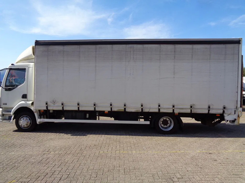 Camion centinato DAF LF55.180 + MANUAL + LIFT: foto 12 Camion centinato DAF LF55.180 + MANUAL + LIFT: foto 12