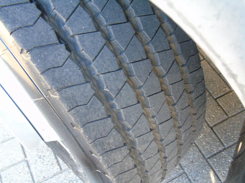 Autocarro furgonato Iveco Eurocargo 150E24 + MANUAL + 177KM: foto 11