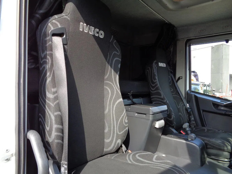 Iveco Eurocargo 80EL21 Manual + Euro 6 + Dhollandia Lift - Camion centinato: foto 5 Iveco Eurocargo 80EL21 Manual + Euro 6 + Dhollandia Lift - Camion centinato: foto 5