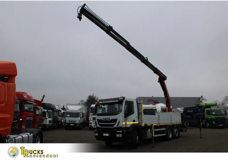 Iveco Stralis 460 + PALFINGER PK23001EH + 6X2 steering + REMOTE + 131KM - Camion con gru: foto 1 Iveco Stralis 460 + PALFINGER PK23001EH + 6X2 steering + REMOTE + 131KM - Camion con gru: foto 1