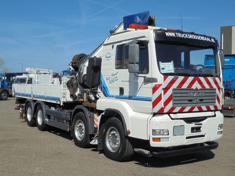 MAN TGA 41.460 1e Owner + Manual + Fassi F800XP 6x hydr. + Winch + hoogzit 8x4 + Low KM + Remote + FLY-JIB Prepared - Camion con gru: foto 3 MAN TGA 41.460 1e Owner + Manual + Fassi F800XP 6x hydr. + Winch + hoogzit 8x4 + Low KM + Remote + FLY-JIB Prepared - Camion con gru: foto 3