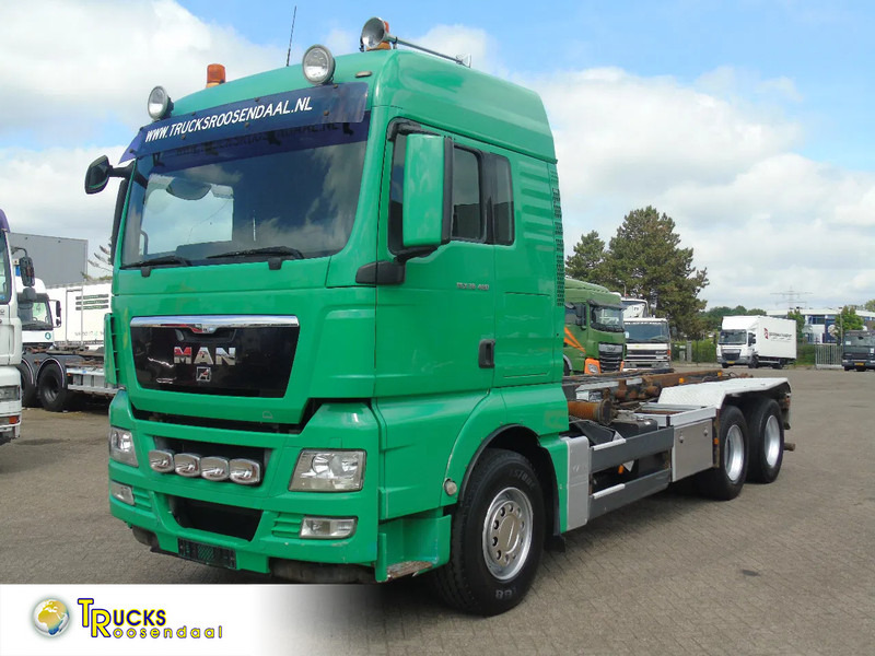 MAN TGX 28.480 + 6X4 + MANUAL - Camion con sistema di cavi: foto 1 MAN TGX 28.480 + 6X4 + MANUAL - Camion con sistema di cavi: foto 1