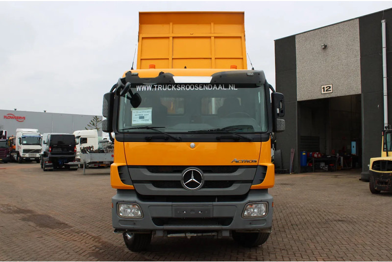 Mercedes-Benz Actros 3241 8x4 + SPRING SPRING BLATT + EURO 5 - Autocarro ribaltabile: foto 3 Mercedes-Benz Actros 3241 8x4 + SPRING SPRING BLATT + EURO 5 - Autocarro ribaltabile: foto 3