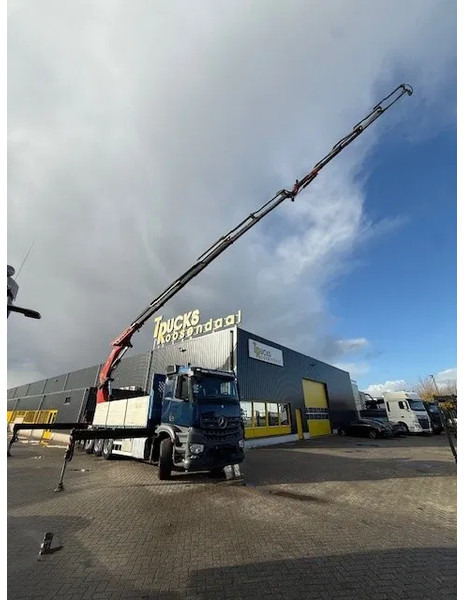 Mercedes-Benz Arocs 3251 + FASSI 660RA .26.HE 6x Extensions + 4x JIB + 8x4 + remote - Camion con gru: foto 2 Mercedes-Benz Arocs 3251 + FASSI 660RA .26.HE 6x Extensions + 4x JIB + 8x4 + remote - Camion con gru: foto 2