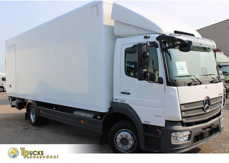Mercedes-Benz Atego 1221 + EURO 6 + LIFT + 12t - Autocarro furgonato: foto 1 Mercedes-Benz Atego 1221 + EURO 6 + LIFT + 12t - Autocarro furgonato: foto 1