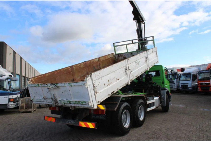 Mercedes-Benz Axor 2633 + TIPPER + HIAB 144 + REMOTE + MANUAL + 6x4 - Autocarro ribaltabile, Camion con gru: foto 4 Mercedes-Benz Axor 2633 + TIPPER + HIAB 144 + REMOTE + MANUAL + 6x4 - Autocarro ribaltabile, Camion con gru: foto 4
