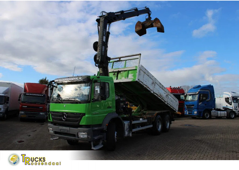 Mercedes-Benz Axor 2633 + TIPPER + HIAB 144 + REMOTE + MANUAL - Camion con gru: foto 1 Mercedes-Benz Axor 2633 + TIPPER + HIAB 144 + REMOTE + MANUAL - Camion con gru: foto 1