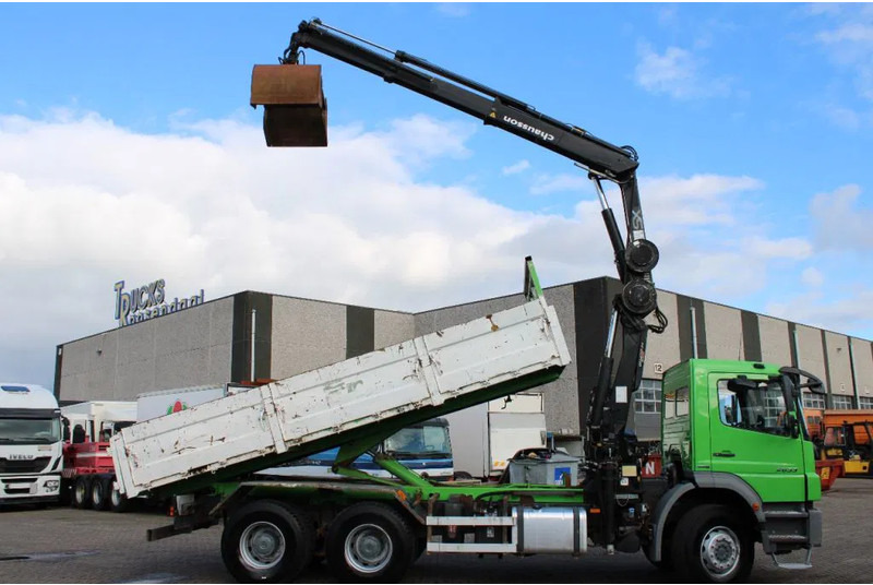 Mercedes-Benz Axor 2633 + TIPPER + HIAB 144 + REMOTE + MANUAL - Camion con gru: foto 3 Mercedes-Benz Axor 2633 + TIPPER + HIAB 144 + REMOTE + MANUAL - Camion con gru: foto 3