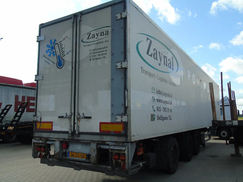 Pacton 3x SAF + carrier vector 1800 + lift - Semirimorchio frigorifero: foto 4 Pacton 3x SAF + carrier vector 1800 + lift - Semirimorchio frigorifero: foto 4