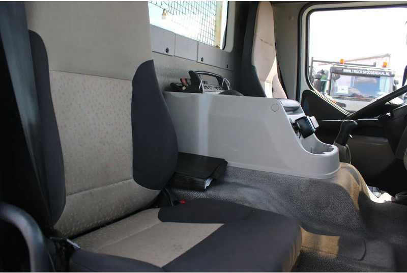 Camion con gru Renault Kerax 370 + HIAB 166-4 HIDRUO + 6X4 + MANUAL + SPRING + REMOTE + EURO 5 + 6X4: foto 14
