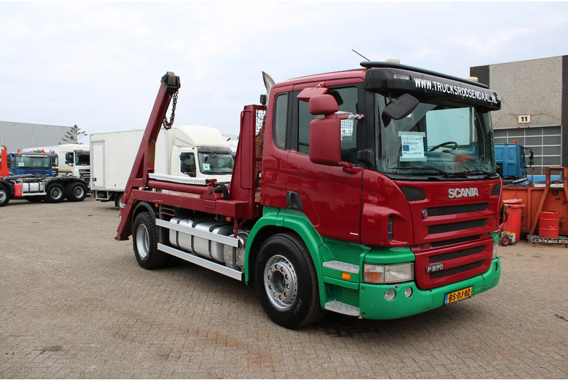 Scania P 270 + PERFECT CONDITION + PTO - Autocarro multibenna: foto 3 Scania P 270 + PERFECT CONDITION + PTO - Autocarro multibenna: foto 3