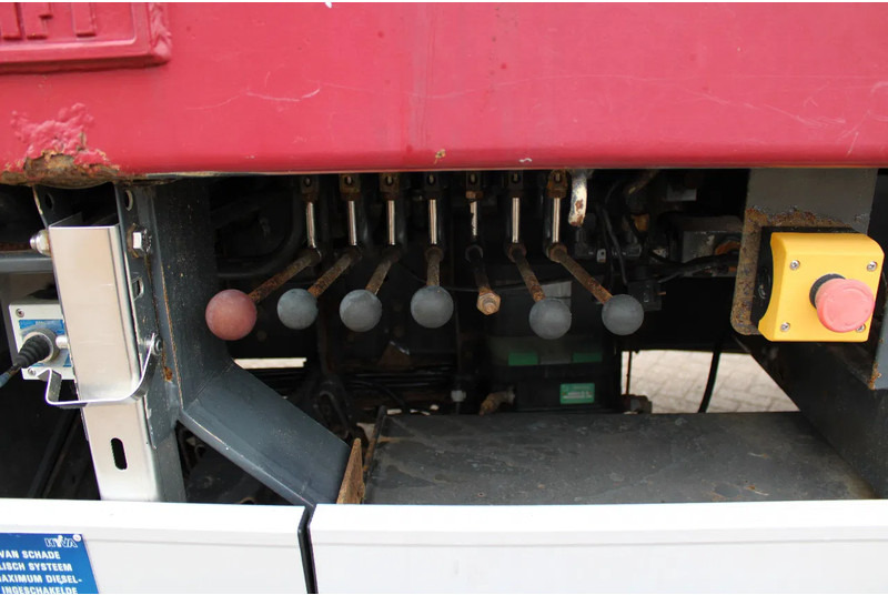 Scania P 270 + PERFECT CONDITION + PTO - Autocarro multibenna: foto 5 Scania P 270 + PERFECT CONDITION + PTO - Autocarro multibenna: foto 5