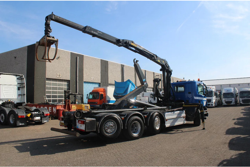 Scania P410 P 410 + PALFINGER EPSILON + HOOK + 8X2 STEERING AXLE - Camion con gru: foto 5 Scania P410 P 410 + PALFINGER EPSILON + HOOK + 8X2 STEERING AXLE - Camion con gru: foto 5