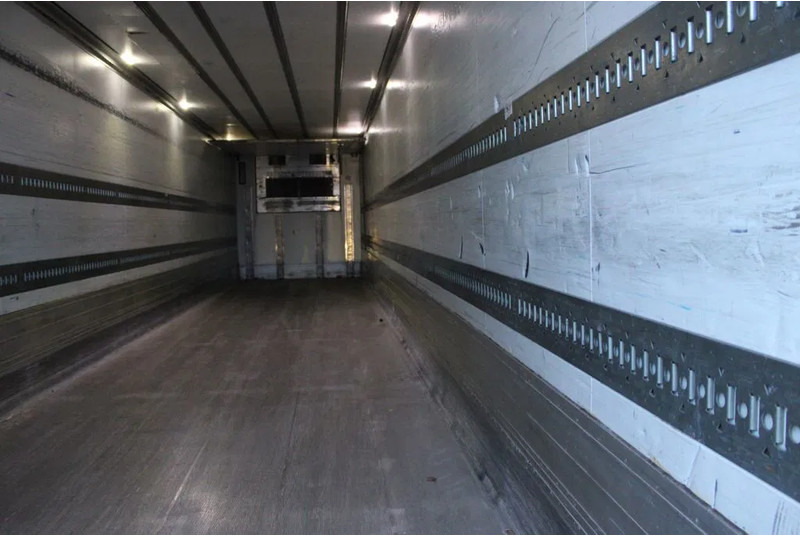 Schmitz Cargobull CARRIER VECTOR 1950 + 2.58 HEIGHT + LIFT 10-24TUV - Semirimorchio frigorifero: foto 4 Schmitz Cargobull CARRIER VECTOR 1950 + 2.58 HEIGHT + LIFT 10-24TUV - Semirimorchio frigorifero: foto 4