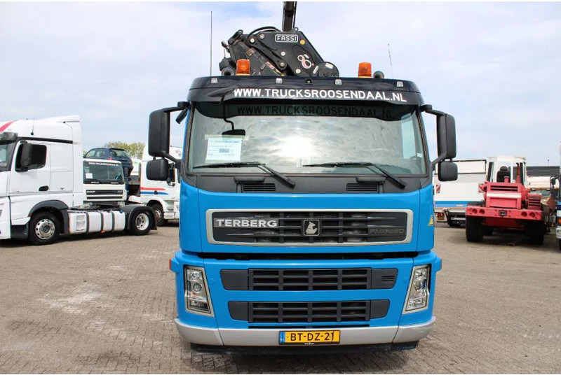 Terberg FM 2850 hiab 200c + 10x4 + fully functional + euro 5 - Camion con gru: foto 4 Terberg FM 2850 hiab 200c + 10x4 + fully functional + euro 5 - Camion con gru: foto 4