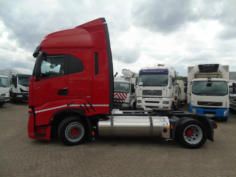 Iveco S-WAY 460 + LNG + 10 PIECES IN STOCK - Trattore stradale: foto 4 Iveco S-WAY 460 + LNG + 10 PIECES IN STOCK - Trattore stradale: foto 4