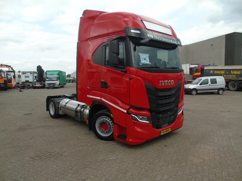Iveco S-WAY 460 + LNG + 10 PIECES IN STOCK - Trattore stradale: foto 2 Iveco S-WAY 460 + LNG + 10 PIECES IN STOCK - Trattore stradale: foto 2