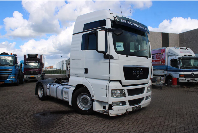 MAN TGX 18.440 + euro 5 + XXL + mega - Trattore stradale: foto 2 MAN TGX 18.440 + euro 5 + XXL + mega - Trattore stradale: foto 2