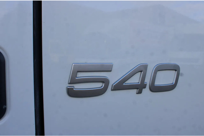 Trattore stradale Volvo FH 16.540 + 6x4 EURO 5 + palfinger epsilon 30t/m + MANUAL: foto 12
