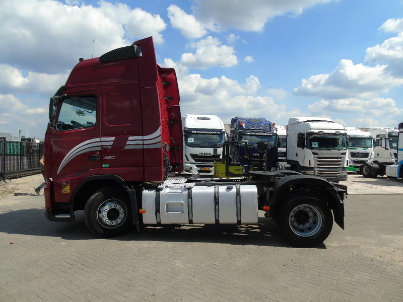 Volvo FH 460 + XL CABINE + MANUAL + EURO 5 + 6x IN STOCK - Trattore stradale: foto 5 Volvo FH 460 + XL CABINE + MANUAL + EURO 5 + 6x IN STOCK - Trattore stradale: foto 5