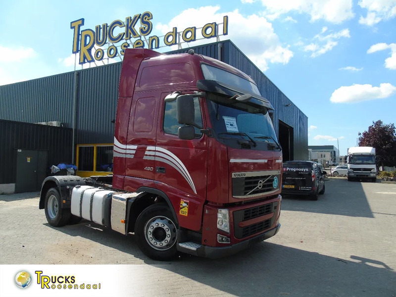 Volvo FH 460 + XL CABINE + MANUAL + EURO 5 + 6x IN STOCK - Trattore stradale: foto 1 Volvo FH 460 + XL CABINE + MANUAL + EURO 5 + 6x IN STOCK - Trattore stradale: foto 1