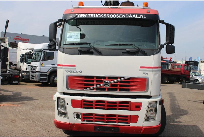 Volvo FH 12.440 +6X4+ HIAB 166E3 PRO + EURO 5 + MANUAL - Camion con gru: foto 3 Volvo FH 12.440 +6X4+ HIAB 166E3 PRO + EURO 5 + MANUAL - Camion con gru: foto 3