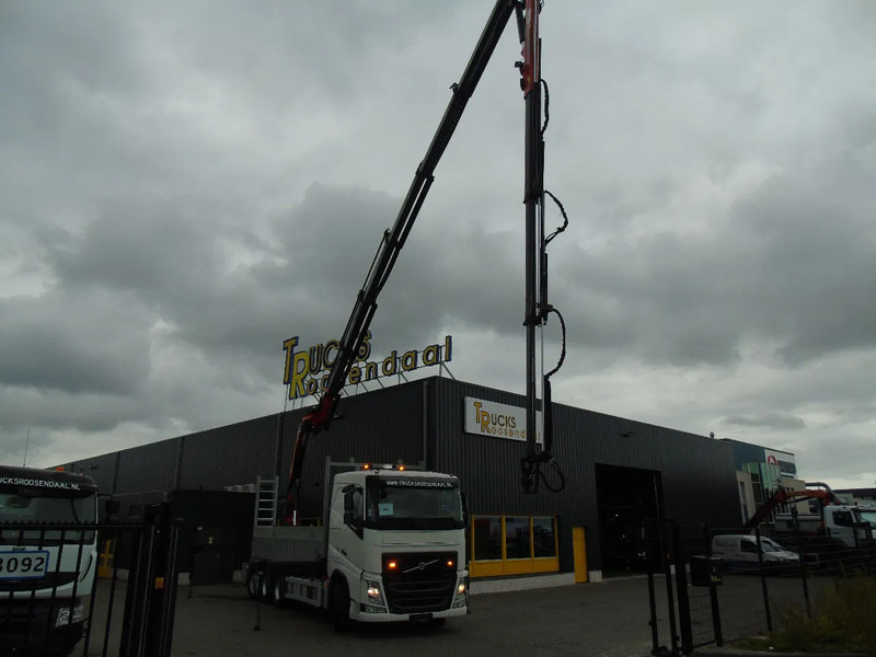 Volvo FH 500 FH 500 8x4 + PALFINGER PK 34002 6x extension +JIP 3x extension - Camion con gru: foto 2 Volvo FH 500 FH 500 8x4 + PALFINGER PK 34002 6x extension +JIP 3x extension - Camion con gru: foto 2