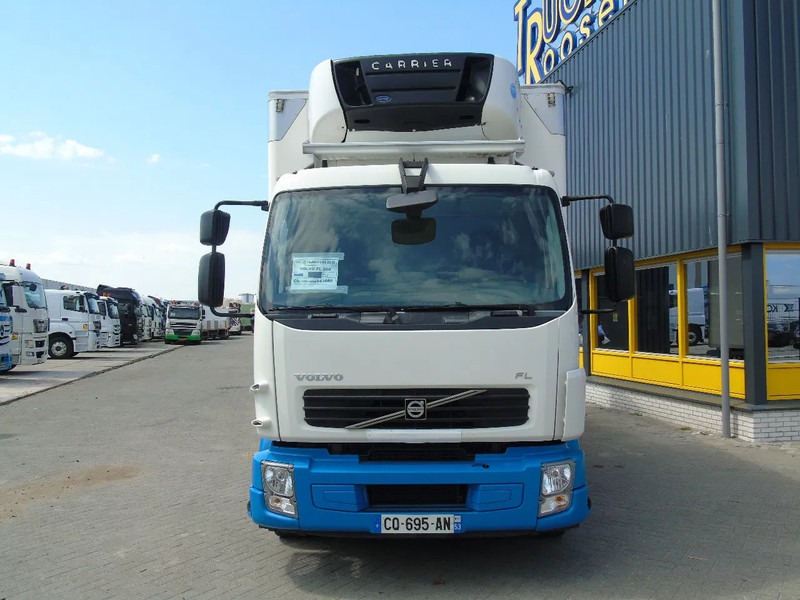 Volvo FL 16.260 +CHEREAU + carrier + manual - Autocarro frigorifero: foto 4 Volvo FL 16.260 +CHEREAU + carrier + manual - Autocarro frigorifero: foto 4