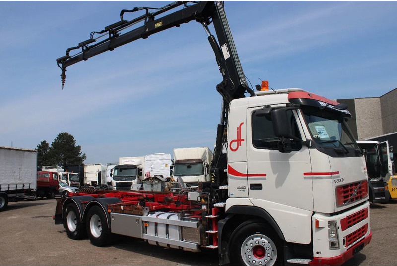 Volvo FM 12.440 +6X4+ HIAB 166E3 PRO + EURO 5 + MANUAL - Camion con sistema di cavi, Camion con gru: foto 2 Volvo FM 12.440 +6X4+ HIAB 166E3 PRO + EURO 5 + MANUAL - Camion con sistema di cavi, Camion con gru: foto 2