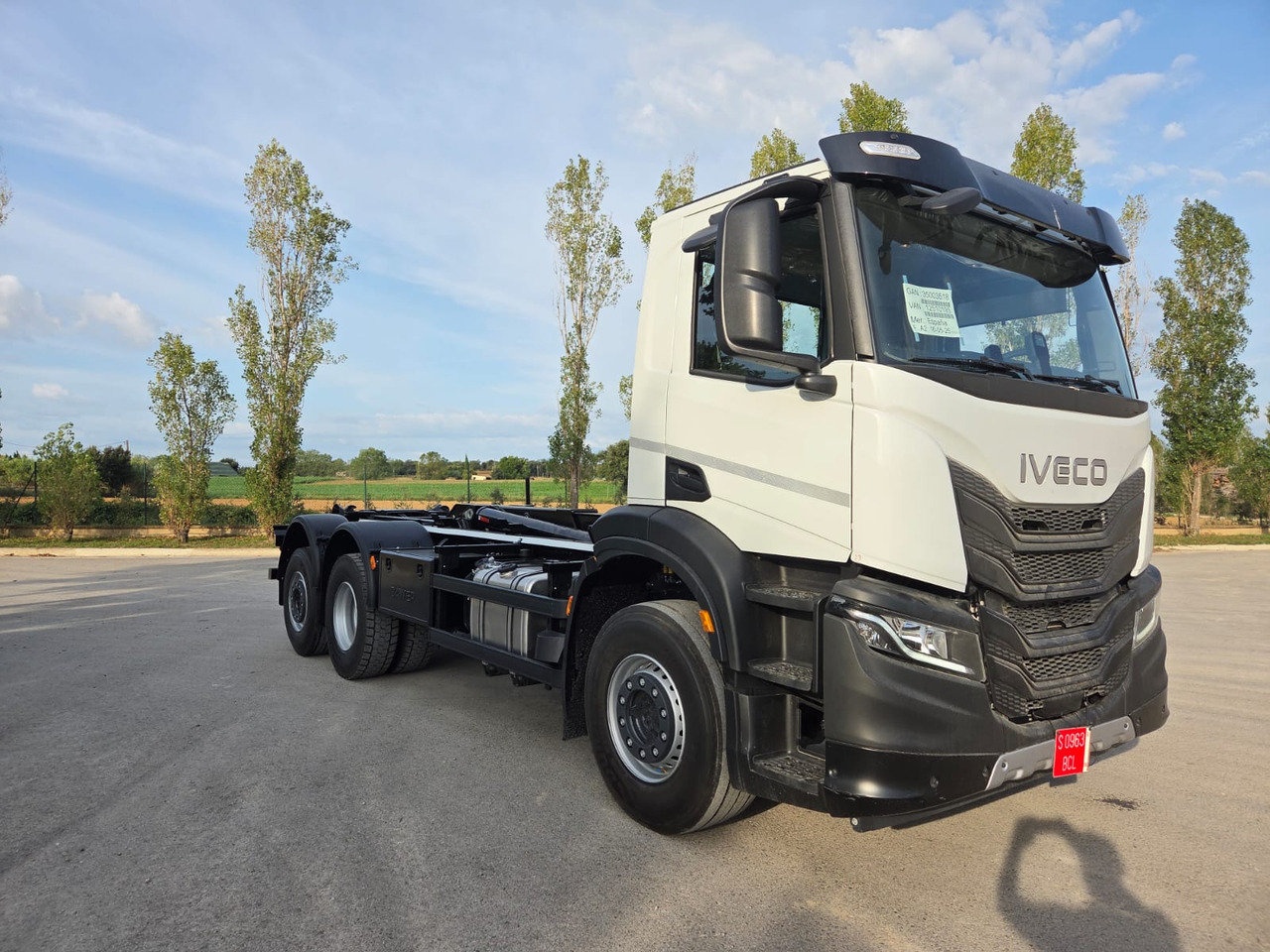 Iveco X-WAY AD280X46Y/PS - Autocarro portacontainer/ Caisse interchangeable, Camion con gru: foto 4 Iveco X-WAY AD280X46Y/PS - Autocarro portacontainer/ Caisse interchangeable, Camion con gru: foto 4