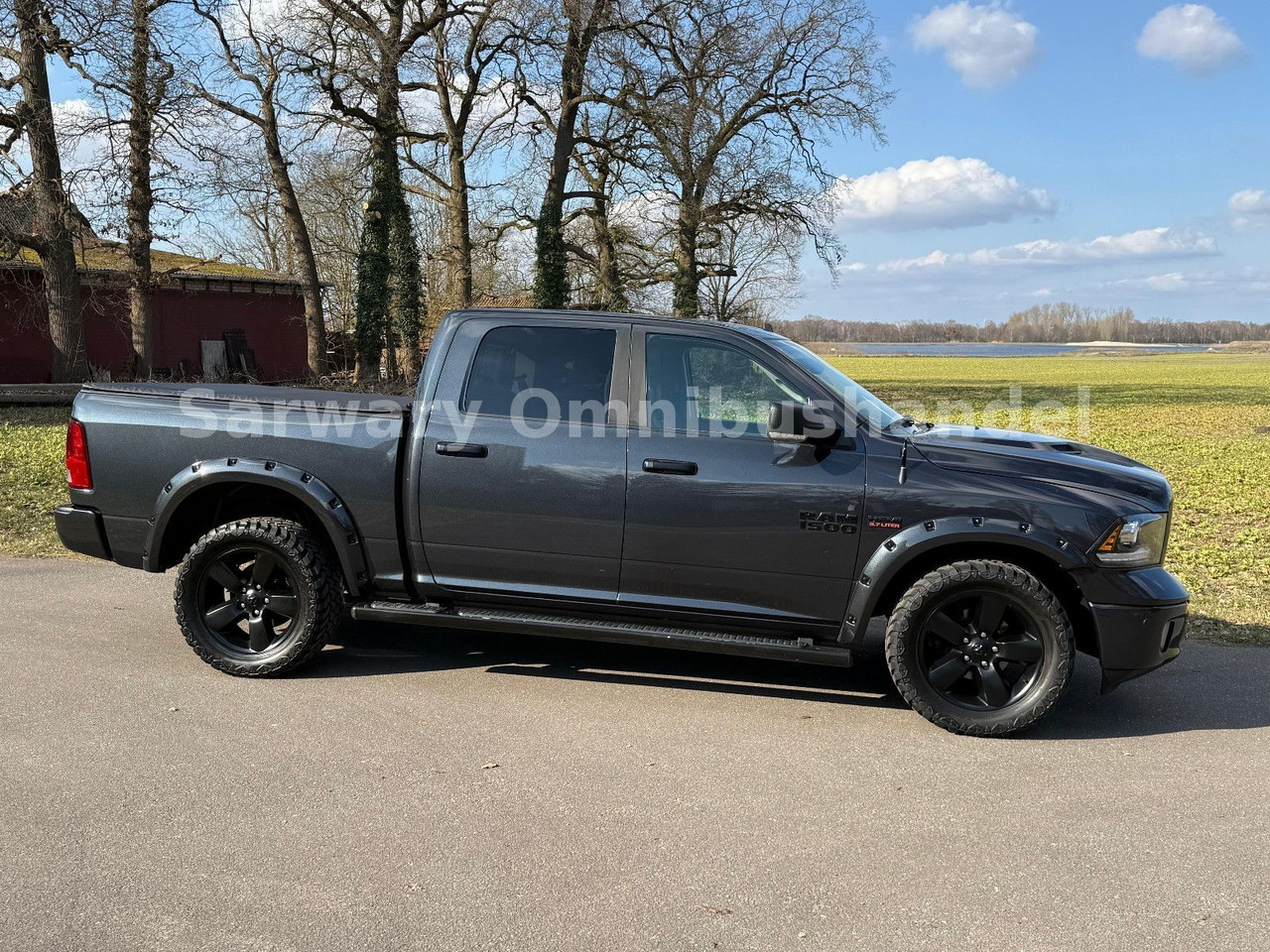 Dodge RAM 1500 HEMI 5.7 CREW CAB*Tüv:08.2027*Bighorn* - SUV/ Fuoristrada: foto 3 Dodge RAM 1500 HEMI 5.7 CREW CAB*Tüv:08.2027*Bighorn* - SUV/ Fuoristrada: foto 3