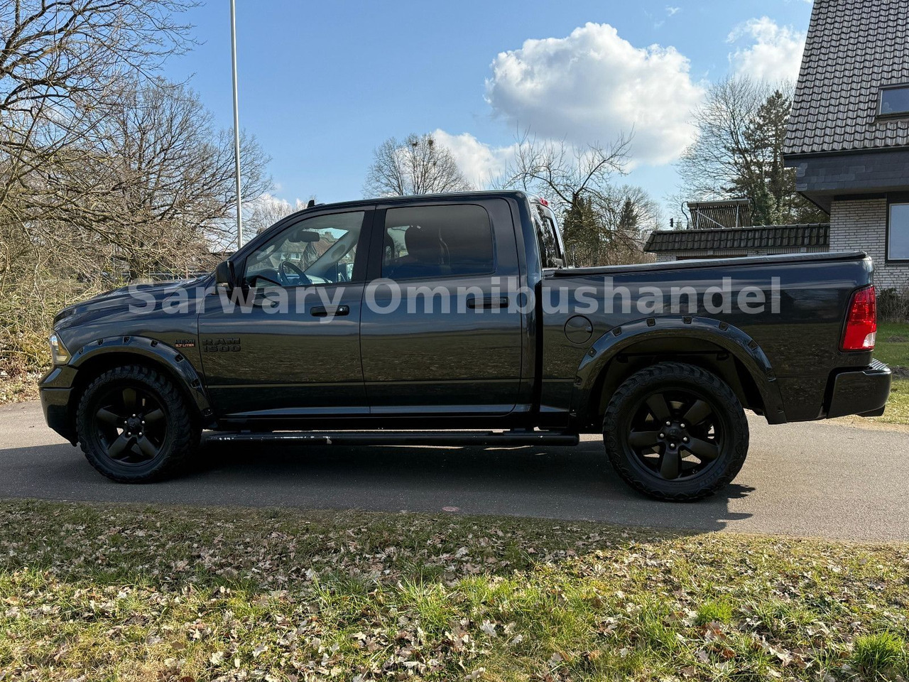 Dodge RAM 1500 HEMI 5.7 CREW CAB*Tüv:08.2027*Bighorn* - SUV/ Fuoristrada: foto 4 Dodge RAM 1500 HEMI 5.7 CREW CAB*Tüv:08.2027*Bighorn* - SUV/ Fuoristrada: foto 4