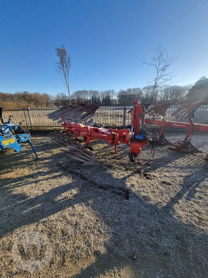 Kuhn Vari-Master - Aratro: foto 1 Kuhn Vari-Master - Aratro: foto 1